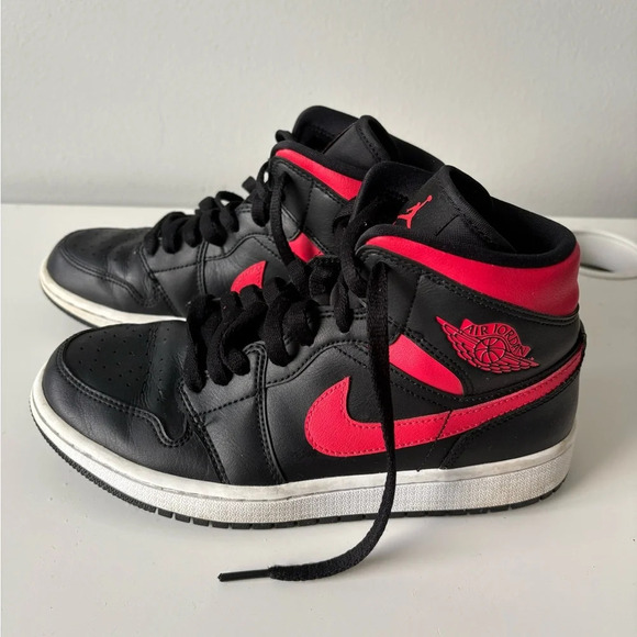Nike Air Jordan 1 Mid size 8 - Picture 1 of 7